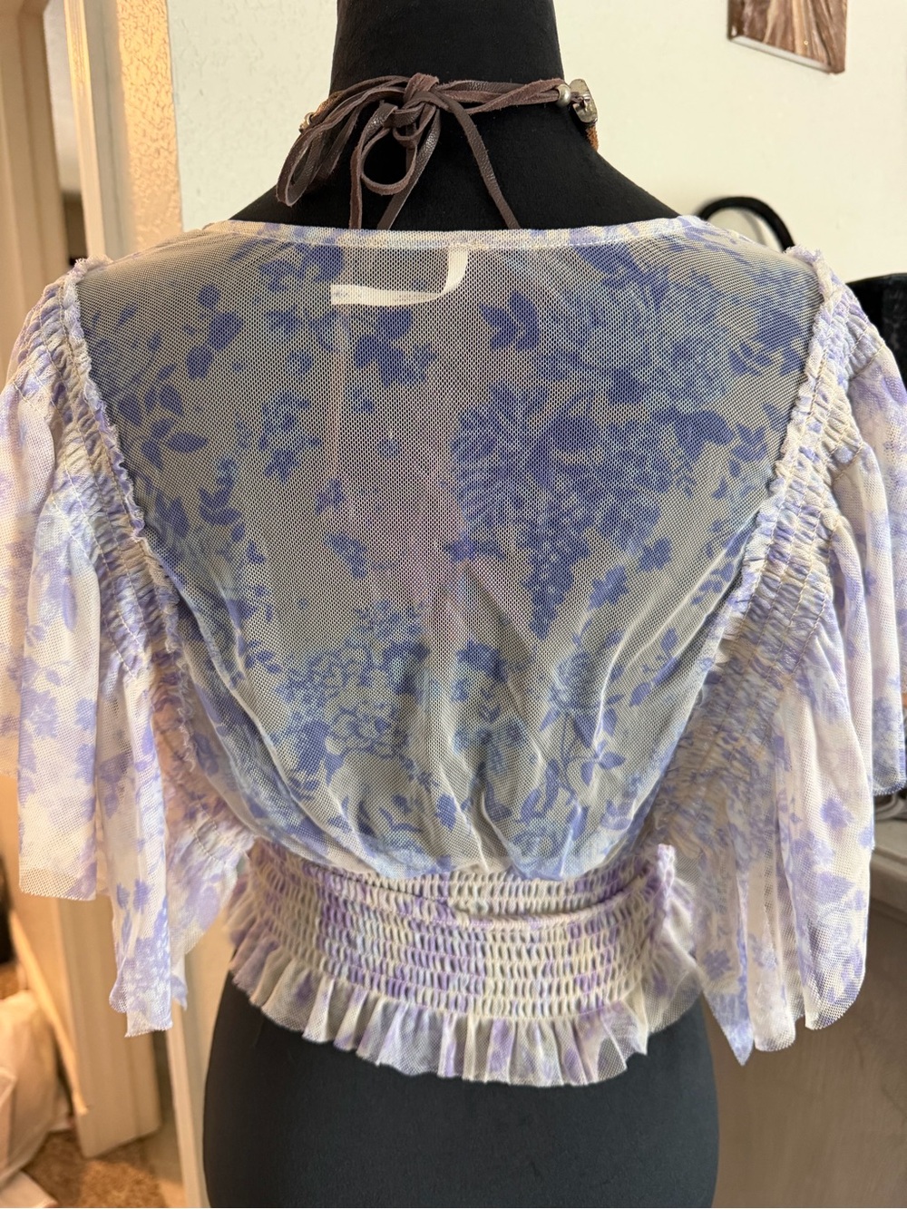 FREE PEOPLE SIZE S RUFFLE TOP - Picture 3 of 4